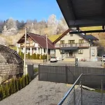 у русина Holiday home *
